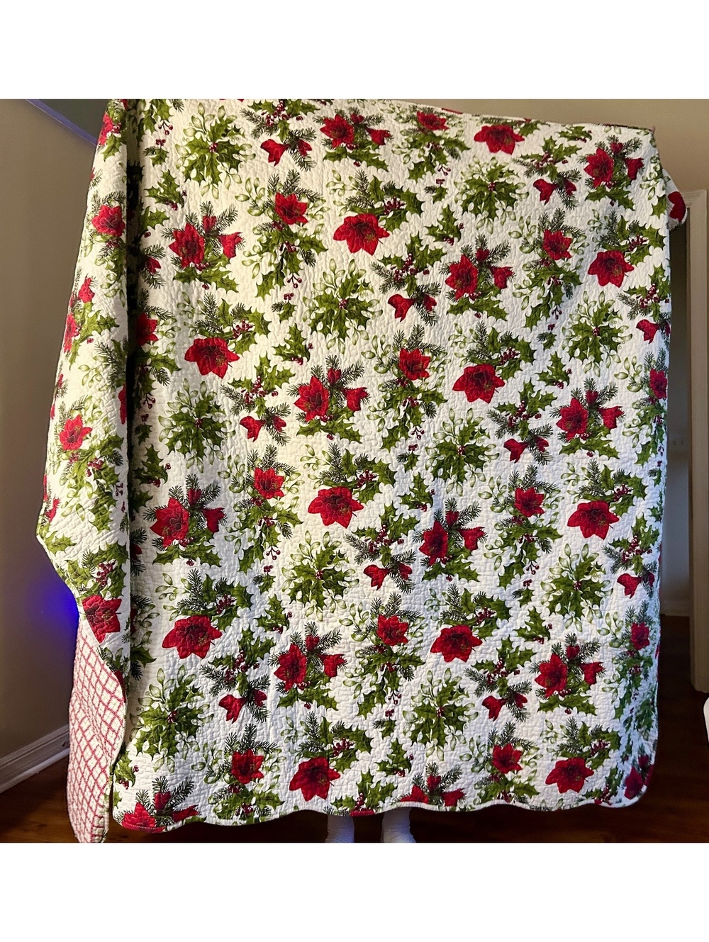 Reversible Floral and Checkered Quilt Set with Matching Pillow Shams